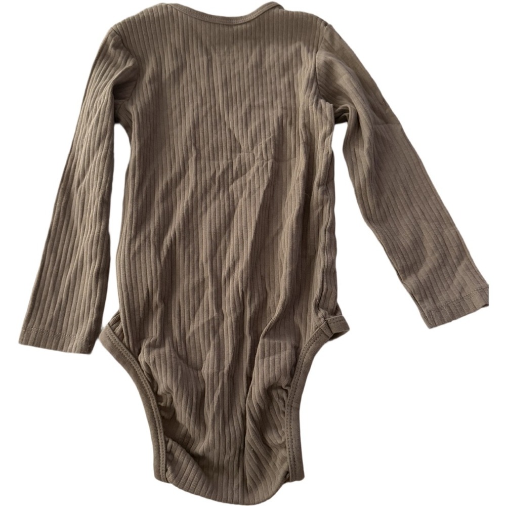 H&M Baby Ribbed Long Sleeve Bodysuit Taupe Neutral One Piece Size 12-18 Months - Picture 4 of 5